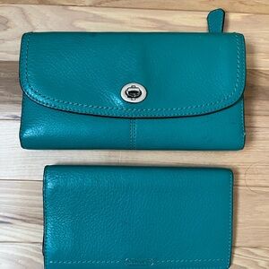 Vintage Coach turnlock wallet and checkbook holder